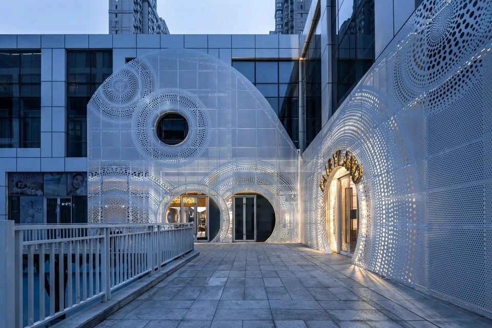 餐饮空间设计丨亲子餐厅--童年记忆中的美好梦境(图2)