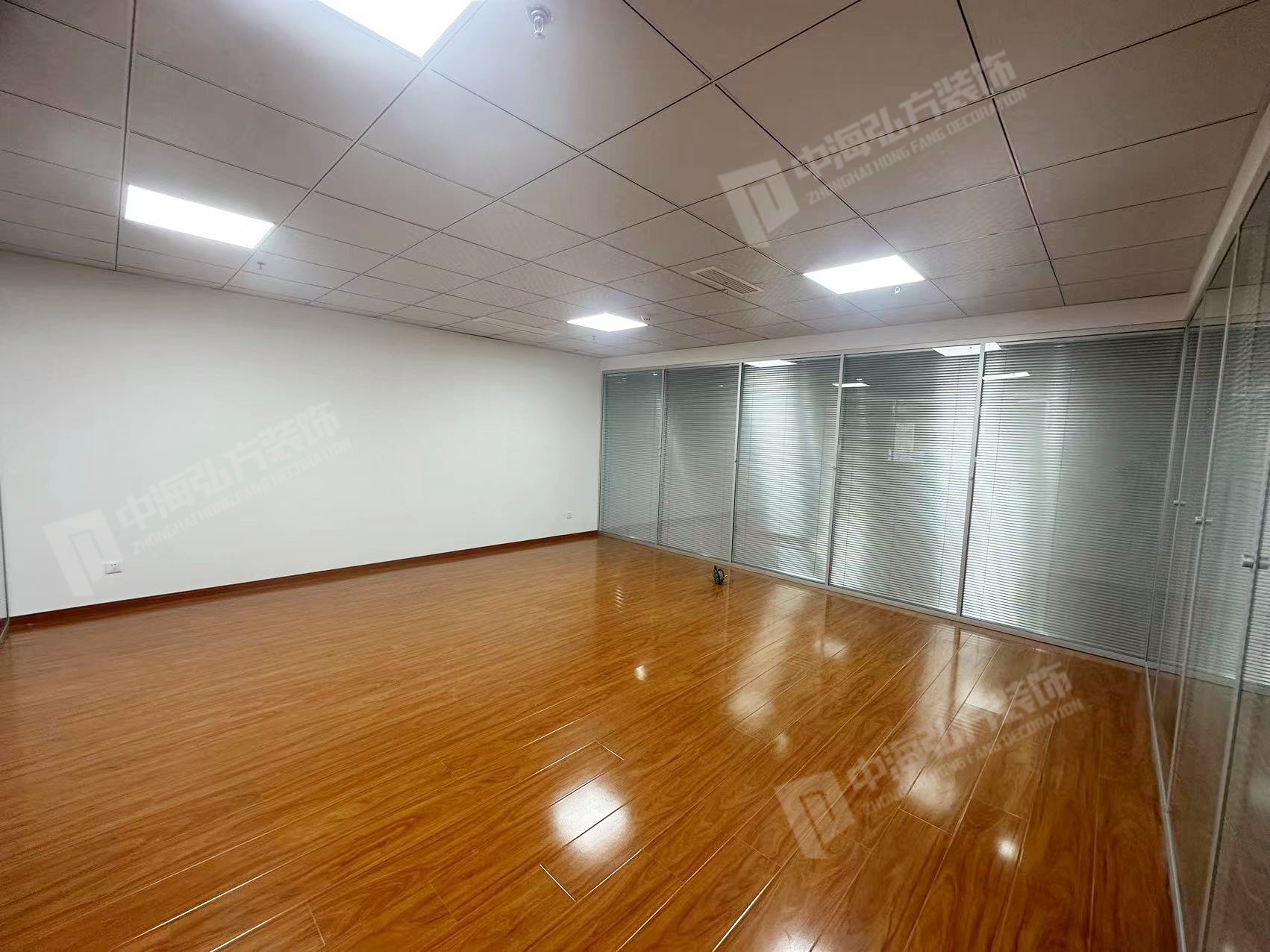 东一办公室装修完工实景图(图10)